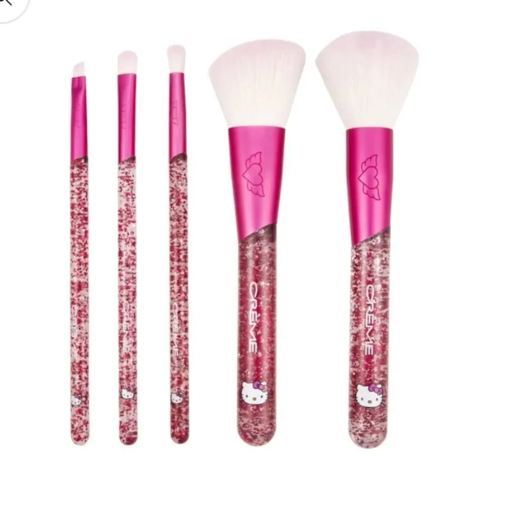 The‎ Creme Shop X Hello Kitty Luv Wave Brush Set